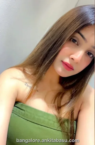 Esha photo 4
