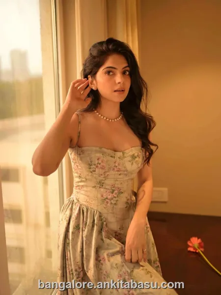 Naina photo 2