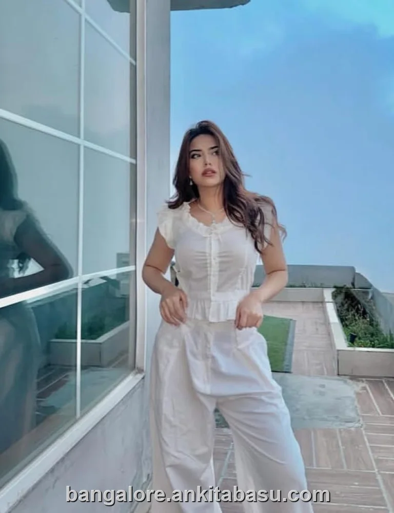 Nina — call girl in Electronic City, Bangalore